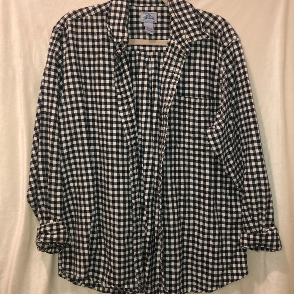 Black & white checkered men’s flannel button up